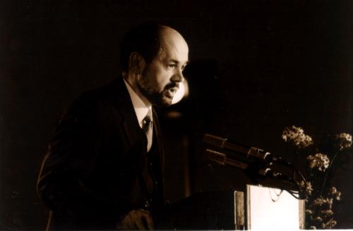 Jiří Pehe při zahajovacím projevu konference